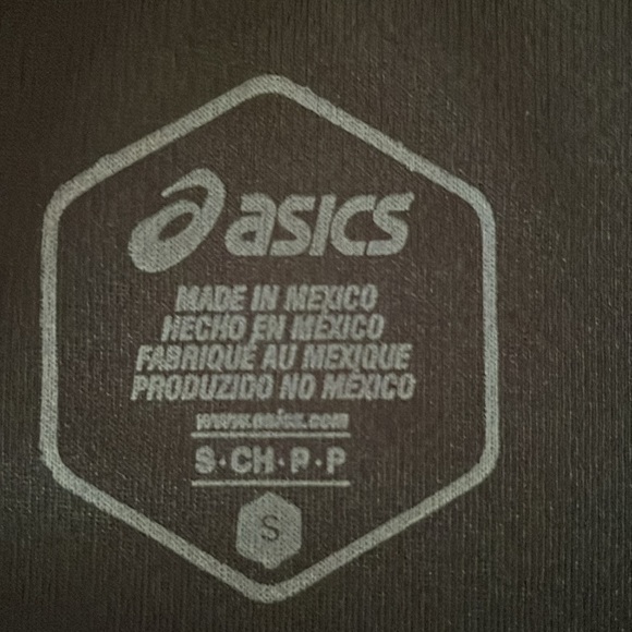 NWT- Womens Short Sleeve Athletic Top ASICS Small Queen Bee - Picture 3 of 4